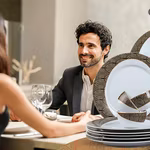 A new lifestyle with the ORITSU Royal Leaf dinner set from QNET