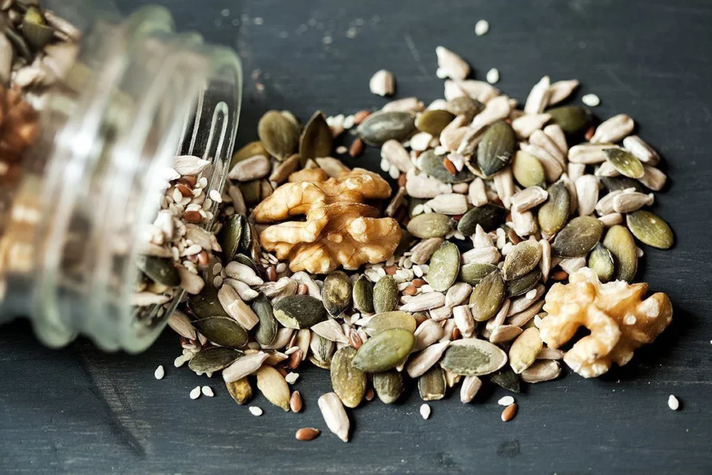 High-fibre foods: Nuts and seeds