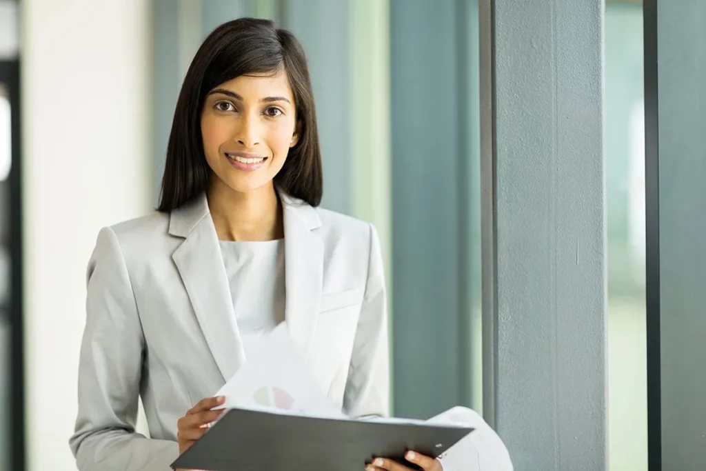 Direct selling: a business woman dressed appropriately 
