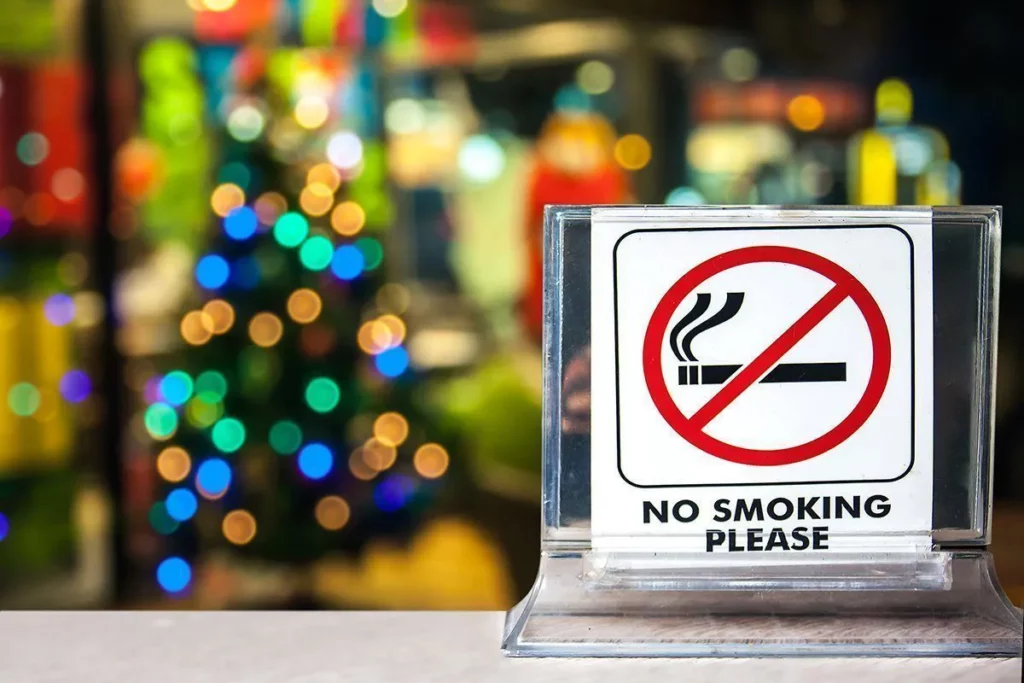 air pollution: No smoking sign