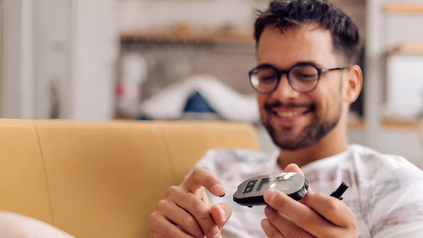 Testing kit at home, wellness trend 2024,