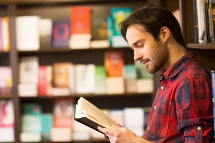 5 Books To Help With Your 2025 Goals