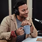 5 Must-Listen Podcasts For Every Entrepreneur | QNET India